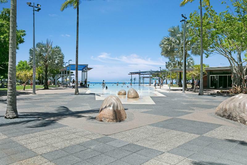Mantra On The Esplanade Aparthotel Darwin Kültér fotó
